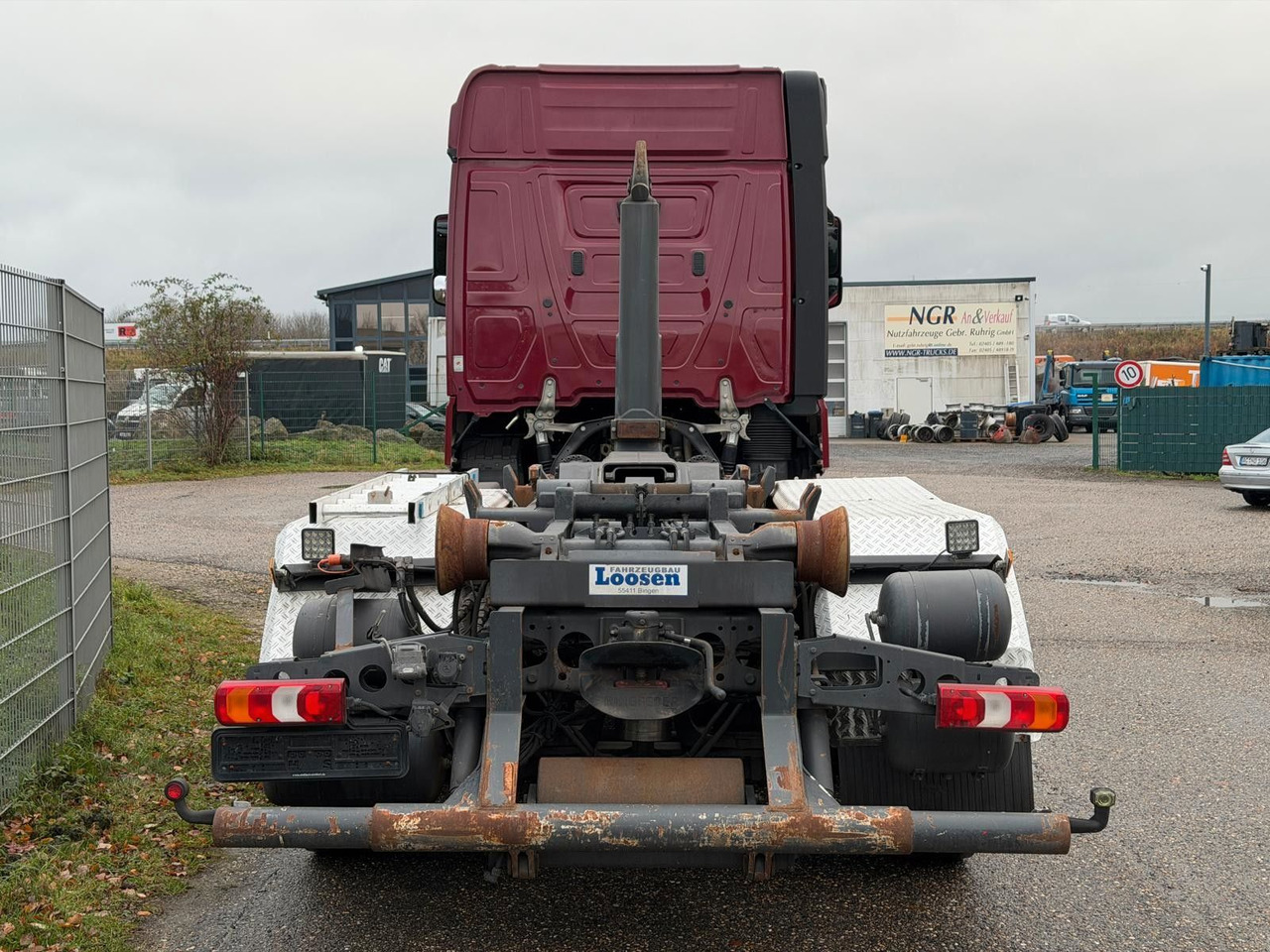 Meiller Abrollaufbau RK 20,65 Top Zustand - משאית הרמת וו: תמונה 1 Meiller Abrollaufbau RK 20,65 Top Zustand - משאית הרמת וו: תמונה 1