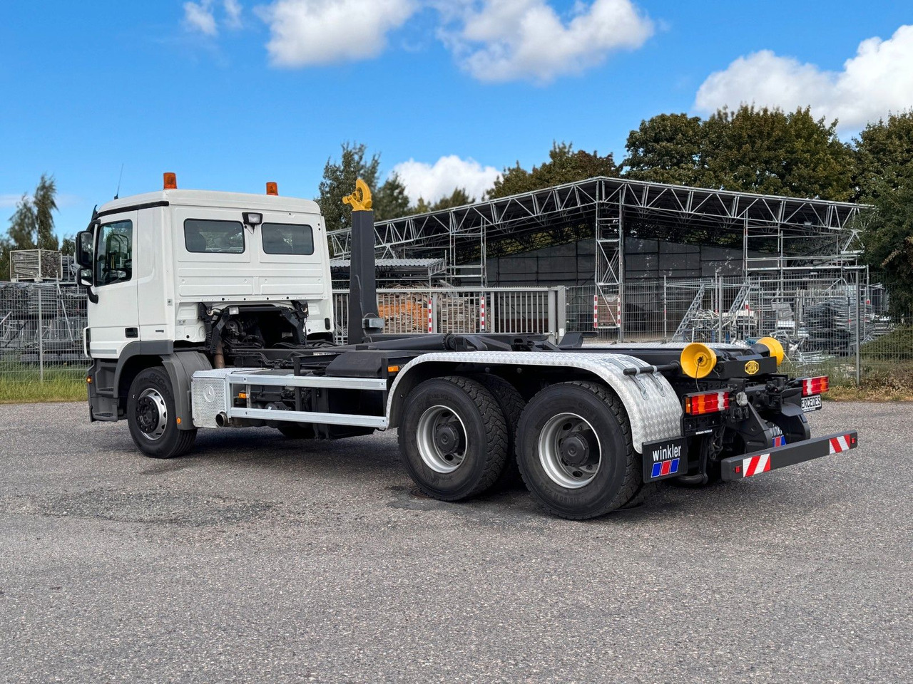 Mercedes-Benz 2641 6X4 Retarder Meiller mit Funk Top Zust - משאית הרמת וו: תמונה 1 Mercedes-Benz 2641 6X4 Retarder Meiller mit Funk Top Zust - משאית הרמת וו: תמונה 1