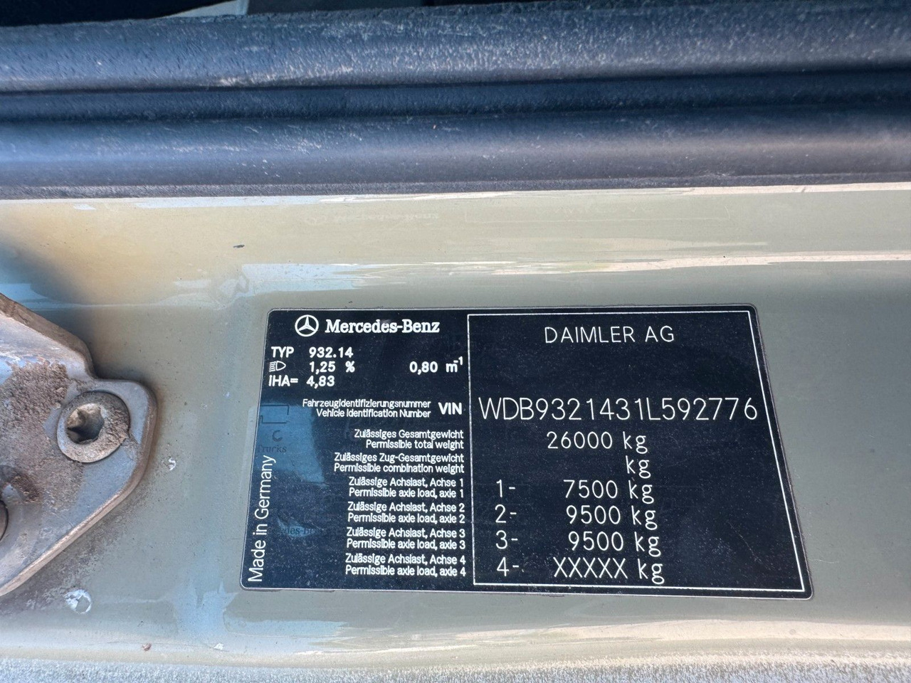 Mercedes-Benz 2644 6X4 VDL Abroller mit 3,90 Radstand Blatt BL - משאית הרמת וו: תמונה 3 Mercedes-Benz 2644 6X4 VDL Abroller mit 3,90 Radstand Blatt BL - משאית הרמת וו: תמונה 3