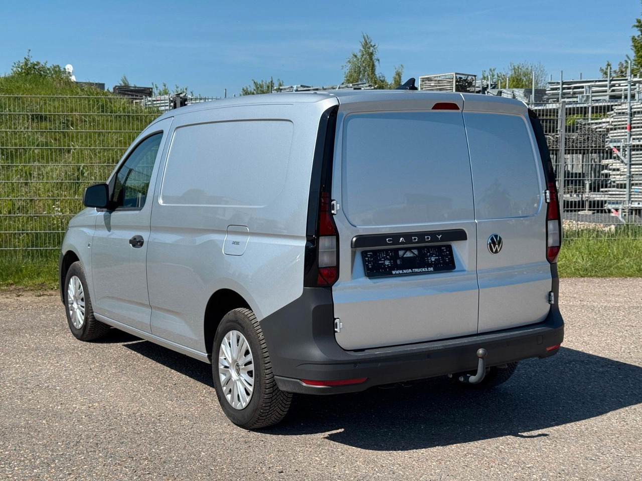 Volkswagen Caddy 4x2 | Klima | AHK | PDC | Spurhalteass. - כלי רכב מסחרי לנוסעים: תמונה 3 Volkswagen Caddy 4x2 | Klima | AHK | PDC | Spurhalteass. - כלי רכב מסחרי לנוסעים: תמונה 3