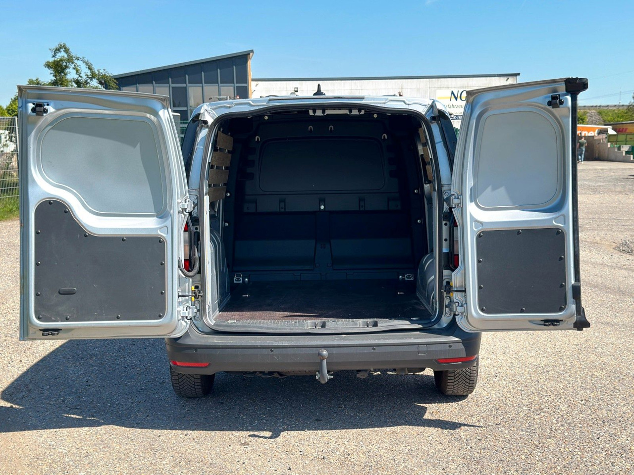 Volkswagen Caddy 4x2 | Klima | AHK | PDC | Spurhalteass. - כלי רכב מסחרי לנוסעים: תמונה 5 Volkswagen Caddy 4x2 | Klima | AHK | PDC | Spurhalteass. - כלי רכב מסחרי לנוסעים: תמונה 5