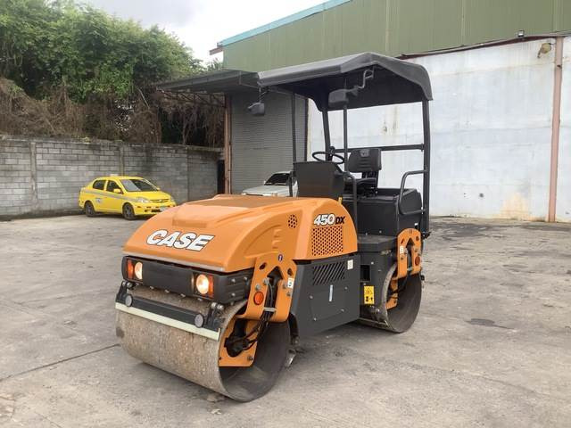 CASE 450DX - רולר כביש: תמונה 1 CASE 450DX - רולר כביש: תמונה 1