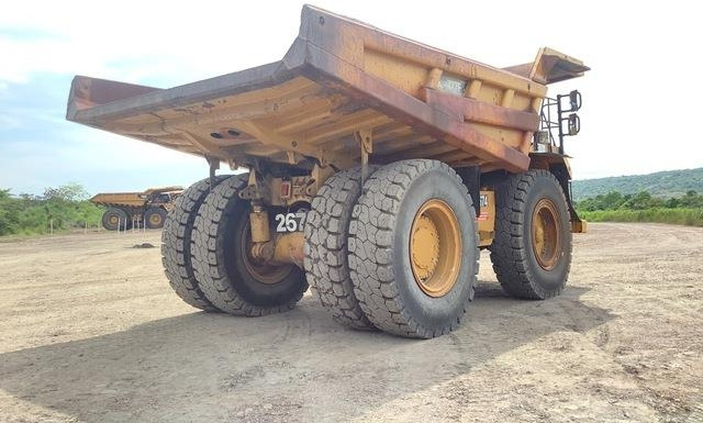 CAT 777F - משאית סלעים/ מסיר פסולת קשיח: תמונה 3 CAT 777F - משאית סלעים/ מסיר פסולת קשיח: תמונה 3