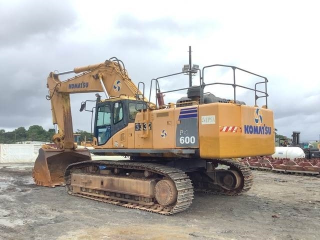 Komatsu PC600-8 - מחפר סורק: תמונה 2 Komatsu PC600-8 - מחפר סורק: תמונה 2