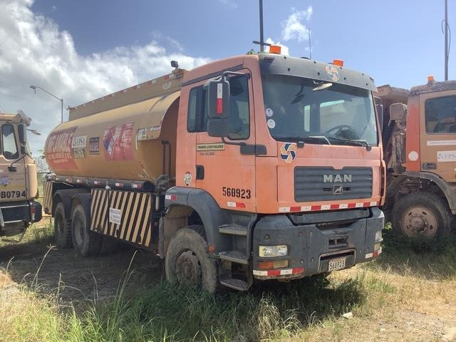 MAN 33.360-V20 - משאית מכל: תמונה 4 MAN 33.360-V20 - משאית מכל: תמונה 4