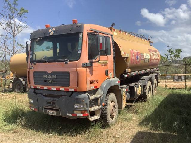 MAN 33.360-V20 - משאית מכל: תמונה 1 MAN 33.360-V20 - משאית מכל: תמונה 1