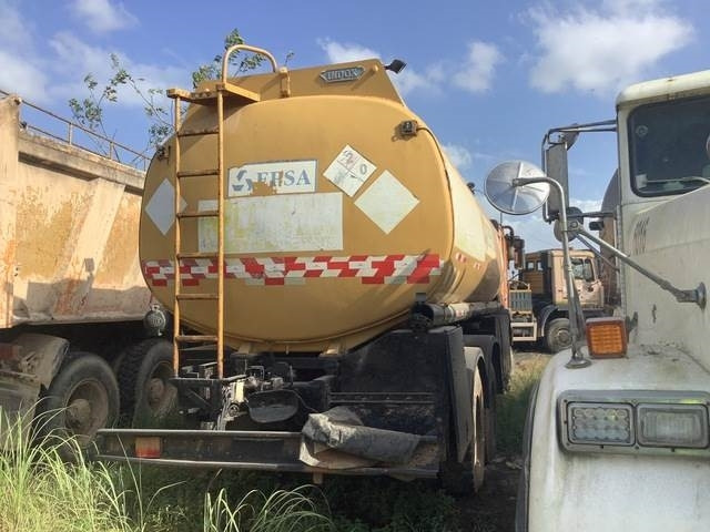 MAN 33.414-V20 - משאית מכל: תמונה 3 MAN 33.414-V20 - משאית מכל: תמונה 3