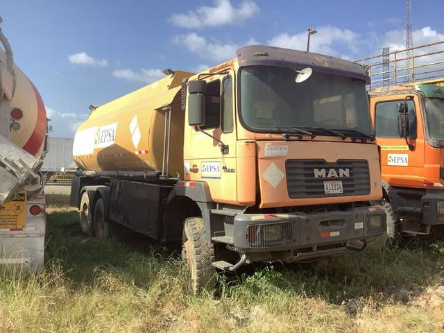 MAN 33.414-V20 - משאית מכל: תמונה 4 MAN 33.414-V20 - משאית מכל: תמונה 4