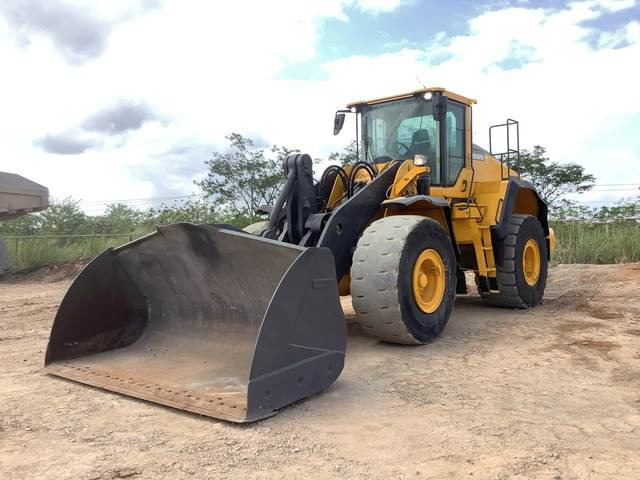 Volvo L150H - מעמיס גלגלים: תמונה 1 Volvo L150H - מעמיס גלגלים: תמונה 1