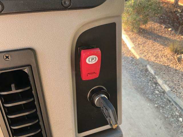 מפלסת CAT 14L AWD: תמונה 24