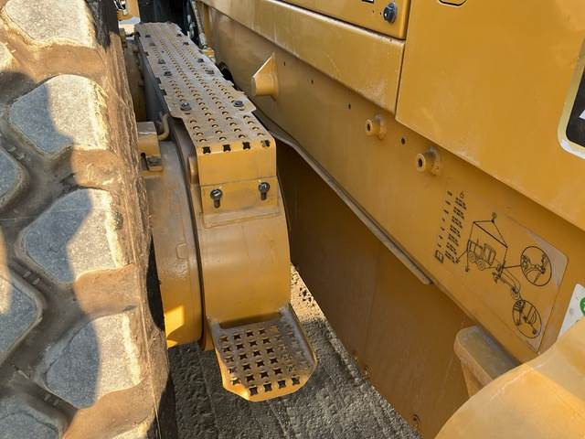 מפלסת CAT 14L AWD: תמונה 17