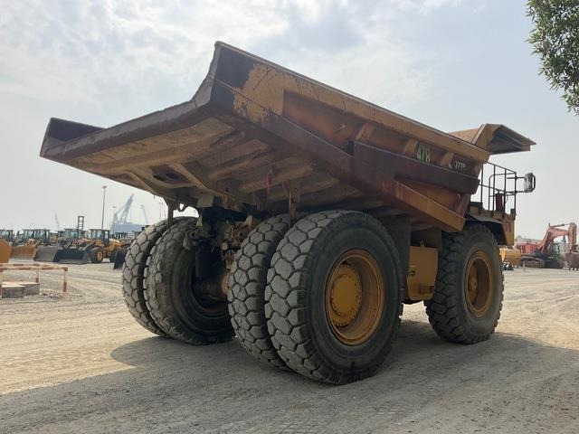 CAT 777D - משאית סלעים/ מסיר פסולת קשיח: תמונה 3 CAT 777D - משאית סלעים/ מסיר פסולת קשיח: תמונה 3