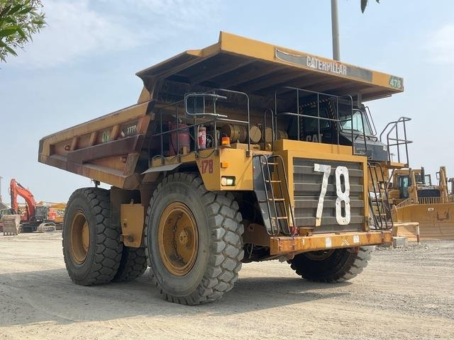 CAT 777D - משאית סלעים/ מסיר פסולת קשיח: תמונה 4 CAT 777D - משאית סלעים/ מסיר פסולת קשיח: תמונה 4