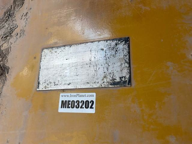 CAT 777D - משאית סלעים/ מסיר פסולת קשיח: תמונה 5 CAT 777D - משאית סלעים/ מסיר פסולת קשיח: תמונה 5