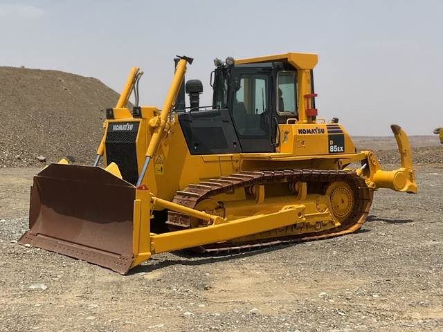 Komatsu D85EX-15 - דחפור: תמונה 1 Komatsu D85EX-15 - דחפור: תמונה 1