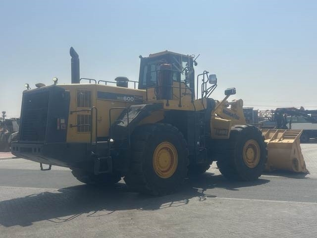 Komatsu WA600-6R - מעמיס גלגלים: תמונה 3 Komatsu WA600-6R - מעמיס גלגלים: תמונה 3