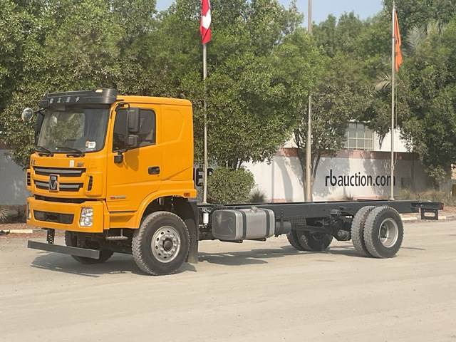 XCMG XGA1182D6SAX - משאית עם שלדת תא: תמונה 1 XCMG XGA1182D6SAX - משאית עם שלדת תא: תמונה 1