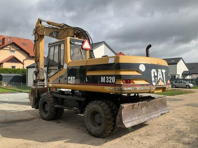 CAT M320 - מחפר גלגלים: תמונה 3 CAT M320 - מחפר גלגלים: תמונה 3