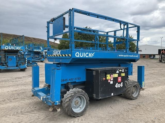 Genie GS3369RT - מעלית מספריים: תמונה 1 Genie GS3369RT - מעלית מספריים: תמונה 1