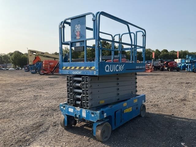 Genie GS4047 - מעלית מספריים: תמונה 3 Genie GS4047 - מעלית מספריים: תמונה 3