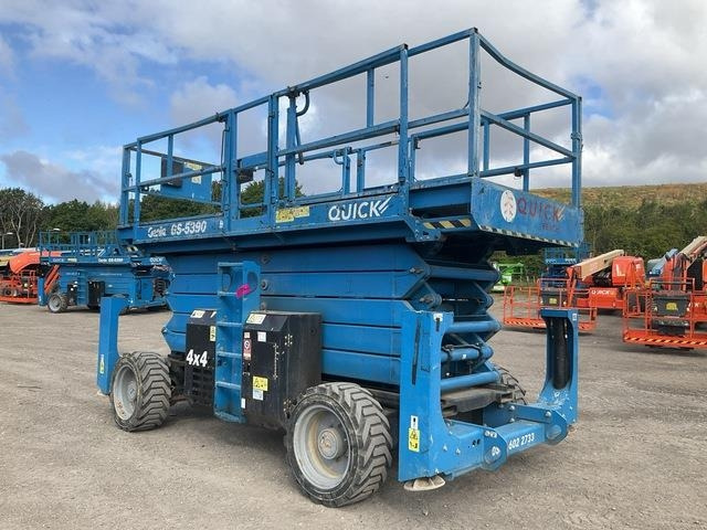 Genie GS5390 - מעלית מספריים: תמונה 2 Genie GS5390 - מעלית מספריים: תמונה 2