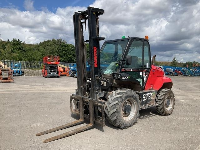 Manitou M30-4 - מלגזת שטח קשה: תמונה 1 Manitou M30-4 - מלגזת שטח קשה: תמונה 1