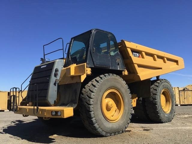 CAT 777F - משאית סלעים/ מסיר פסולת קשיח: תמונה 1 CAT 777F - משאית סלעים/ מסיר פסולת קשיח: תמונה 1