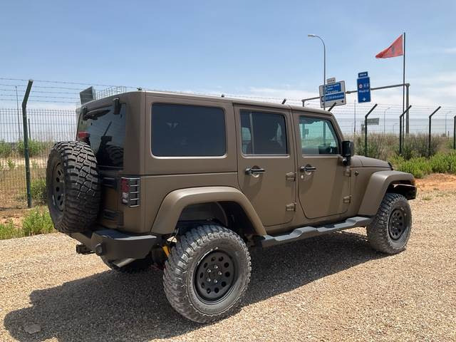 Jeep Wrangler JK Command - מכונית: תמונה 3 Jeep Wrangler JK Command - מכונית: תמונה 3