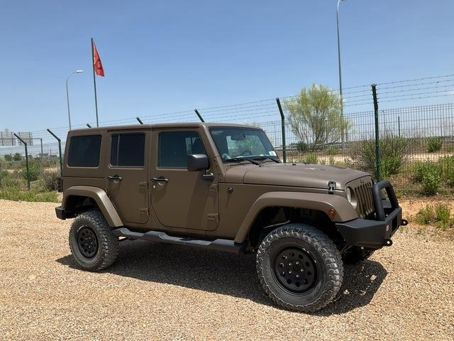 Jeep Wrangler JK Command - מכונית: תמונה 5 Jeep Wrangler JK Command - מכונית: תמונה 5