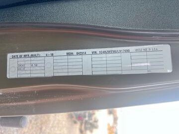 Jeep Wrangler JK Command - מכונית: תמונה 5 Jeep Wrangler JK Command - מכונית: תמונה 5