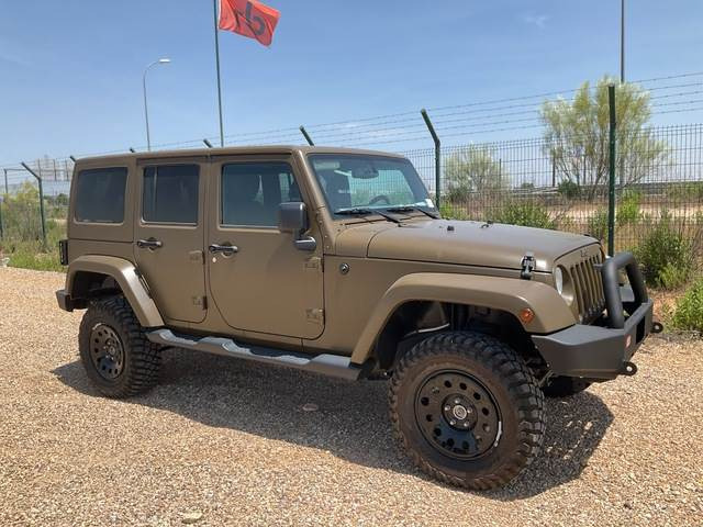 Jeep Wrangler JK Command - מכונית: תמונה 4 Jeep Wrangler JK Command - מכונית: תמונה 4