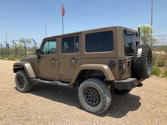 Jeep Wrangler JK Command - מכונית: תמונה 2 Jeep Wrangler JK Command - מכונית: תמונה 2