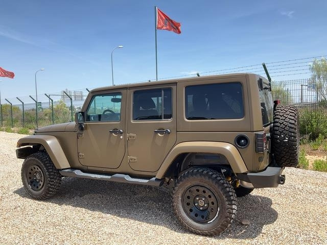 Jeep Wrangler JK Command - מכונית: תמונה 3 Jeep Wrangler JK Command - מכונית: תמונה 3