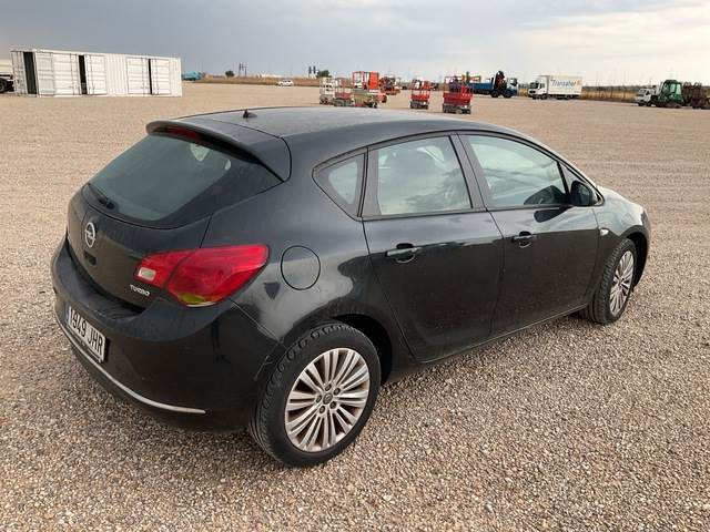 Opel Astra - מכונית: תמונה 3 Opel Astra - מכונית: תמונה 3
