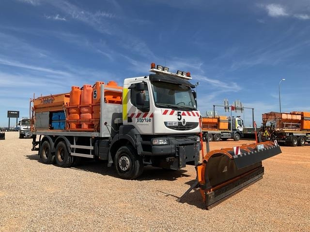 Renault Kerax 380DXI - מפלסת שלג: תמונה 4 Renault Kerax 380DXI - מפלסת שלג: תמונה 4