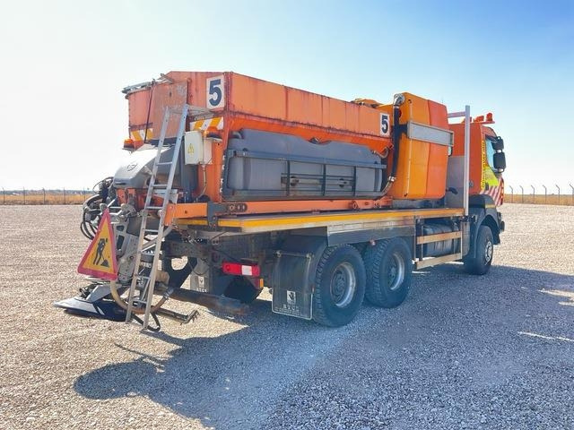 Renault Kerax 430DXI - מפלסת שלג: תמונה 3 Renault Kerax 430DXI - מפלסת שלג: תמונה 3