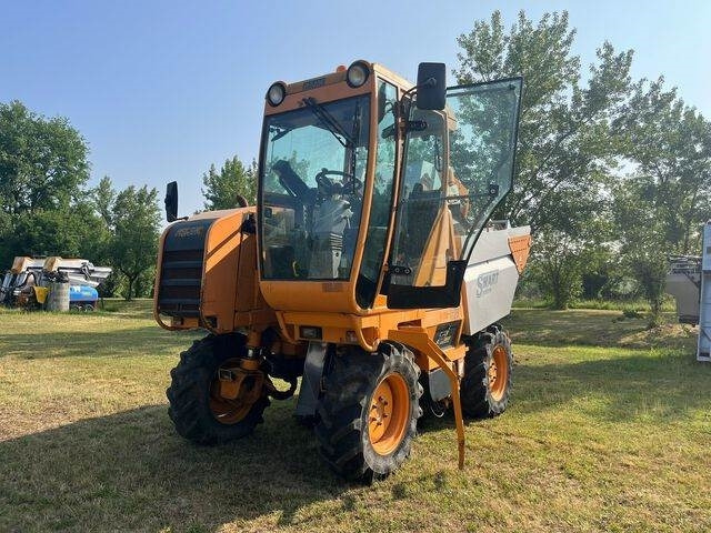 Pellenc MAV 3125 - מכונת קצירת ענבים: תמונה 1 Pellenc MAV 3125 - מכונת קצירת ענבים: תמונה 1