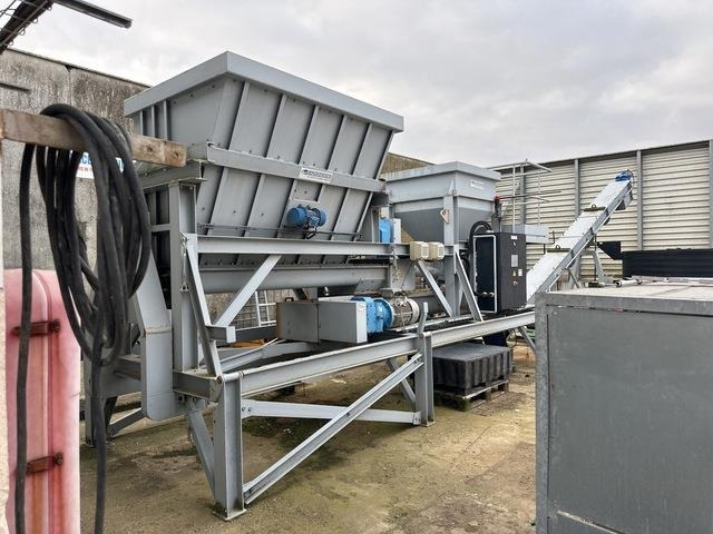 Sofraden MPS250-02 - ציוד בטון: תמונה 1 Sofraden MPS250-02 - ציוד בטון: תמונה 1