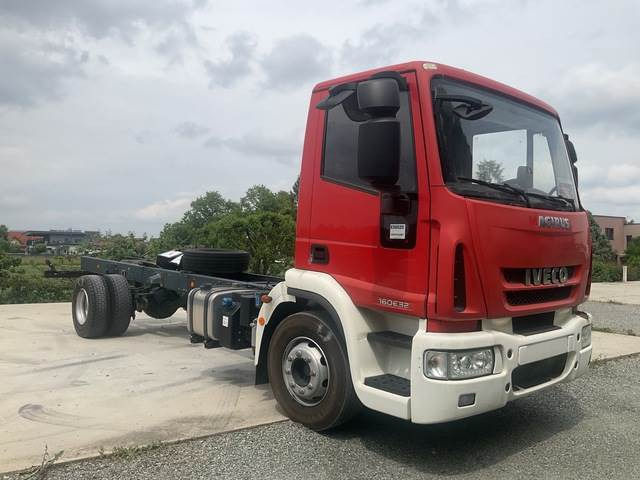 Iveco FF160E32 - משאית עם שלדת תא: תמונה 4 Iveco FF160E32 - משאית עם שלדת תא: תמונה 4