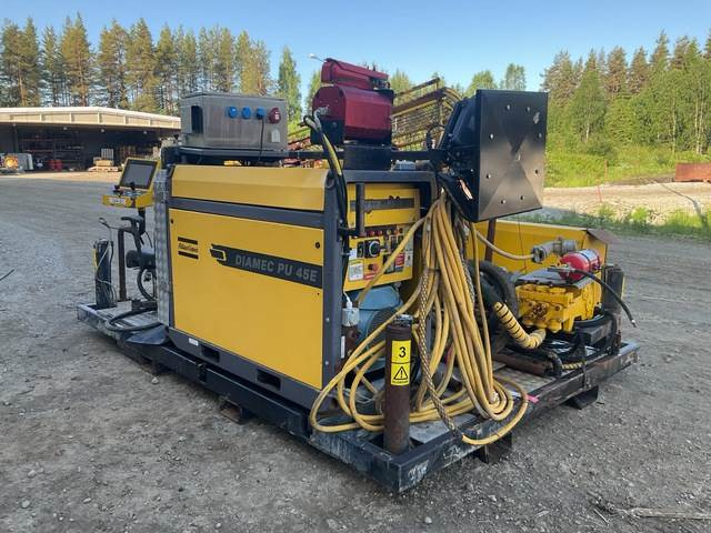 Atlas Copco Diamec U4 - אסדת קידוח: תמונה 2 Atlas Copco Diamec U4 - אסדת קידוח: תמונה 2