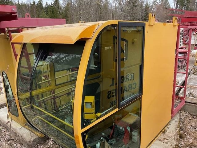 Kroll K420 - עגורן מגדל: תמונה 1 Kroll K420 - עגורן מגדל: תמונה 1