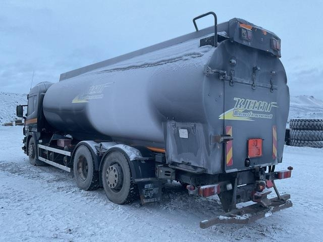 Scania P114LB-380 - משאית מכל: תמונה 2 Scania P114LB-380 - משאית מכל: תמונה 2