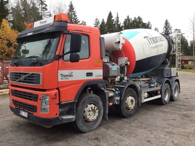 Volvo FM400 - משאית מערבלת בטון: תמונה 1 Volvo FM400 - משאית מערבלת בטון: תמונה 1