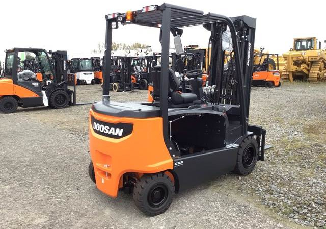 Doosan B35X-7 PLUS - מלגזה חשמלית: תמונה 3 Doosan B35X-7 PLUS - מלגזה חשמלית: תמונה 3