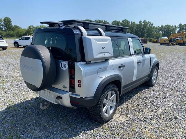 Land Rover Defender 110 P400 - SUV: תמונה 3 Land Rover Defender 110 P400 - SUV: תמונה 3
