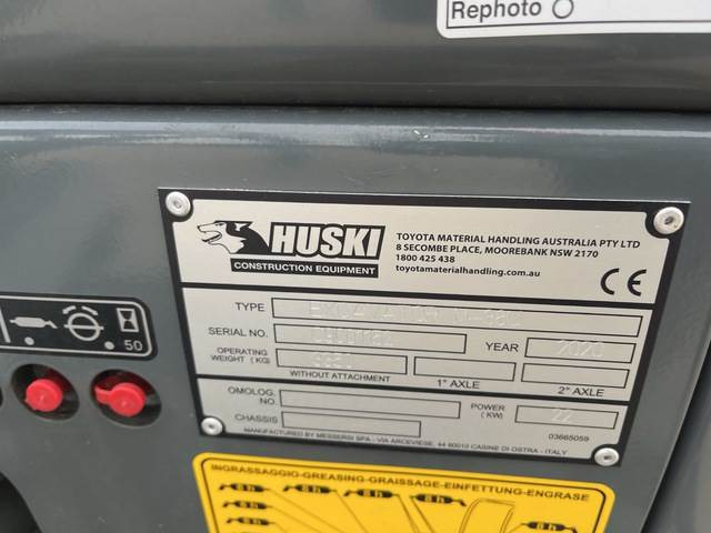 Toyota Huski M38U - מיני מחפר: תמונה 5 Toyota Huski M38U - מיני מחפר: תמונה 5