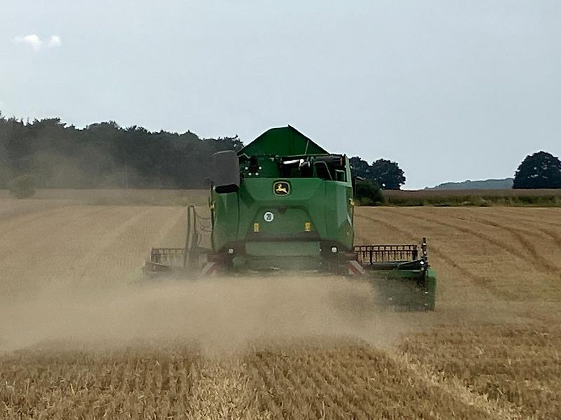 John Deere T5 400 + 6,70m Vario-Schneidwerk - מקצרת קומבינה: תמונה 3 John Deere T5 400 + 6,70m Vario-Schneidwerk - מקצרת קומבינה: תמונה 3