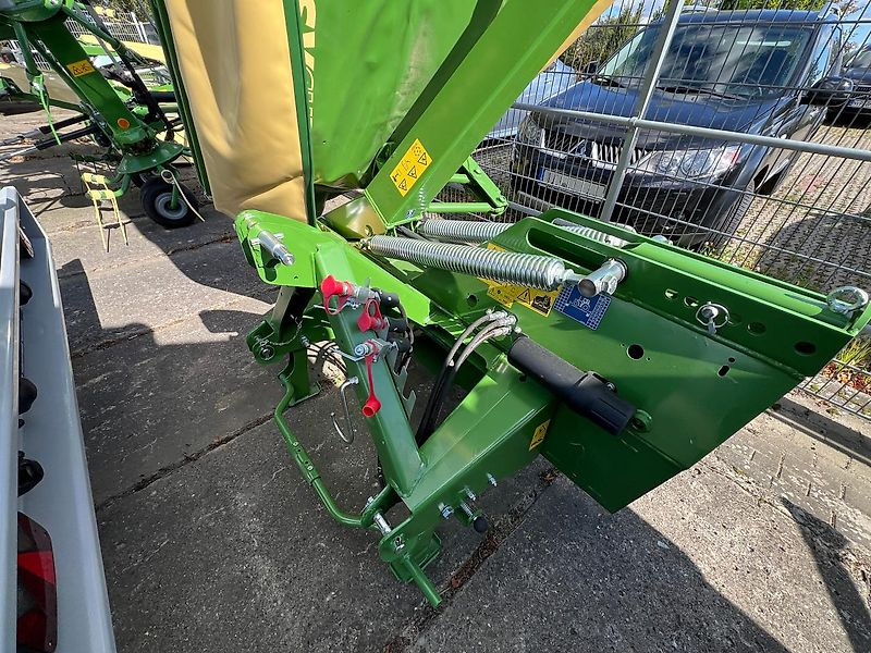הַחכָּרָה  Krone EasyCut R360 Krone EasyCut R360: תמונה 7