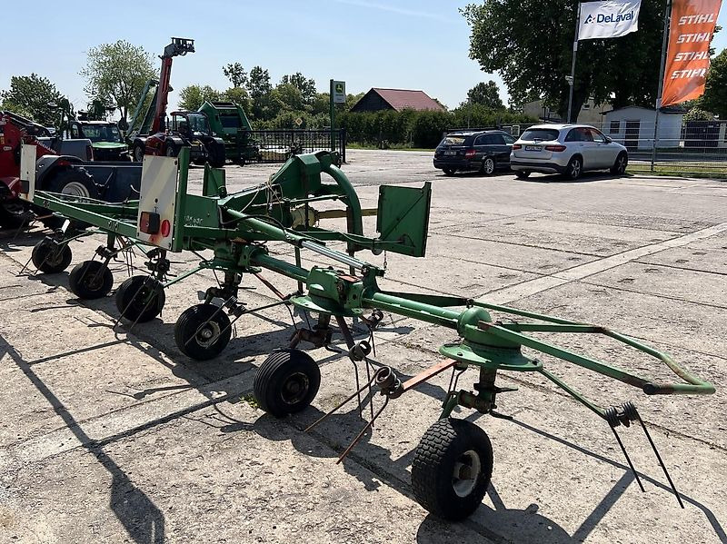 Kuhn GF 630 1MH - John Deere - מכונות אחרות: תמונה 4 Kuhn GF 630 1MH - John Deere - מכונות אחרות: תמונה 4