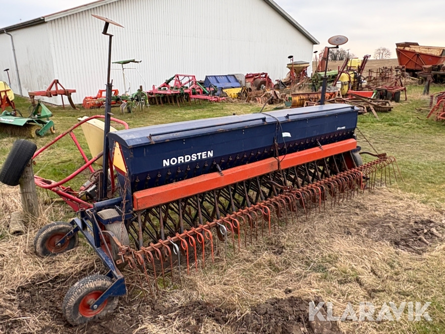Såmaskine Nordsten Lift-o-matic CLB 4,00m - ציוד זריעה: תמונה 4 Såmaskine Nordsten Lift-o-matic CLB 4,00m - ציוד זריעה: תמונה 4